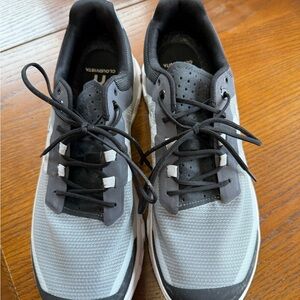 On cloud cloudvista size 10 women’s shoes excellent condition